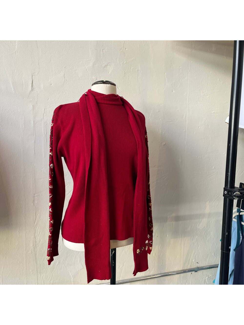 Red Sweater (L)